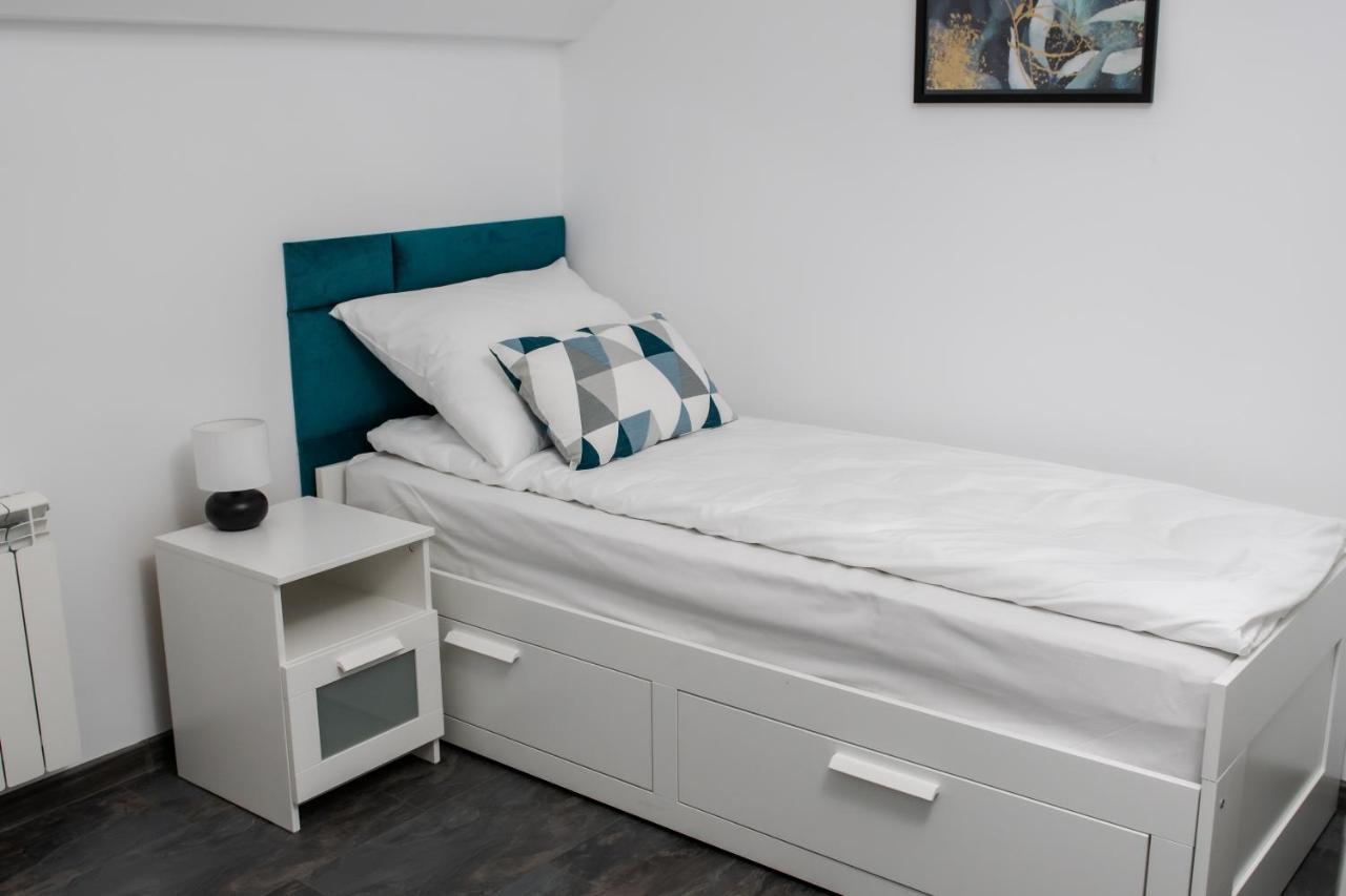 Apartamenty Aslux - Noclegi Energylandia Затор Экстерьер фото